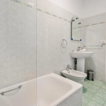 Apartment Le Balcon Sur La Baie - Welkeys Cagnes-sur-Mer